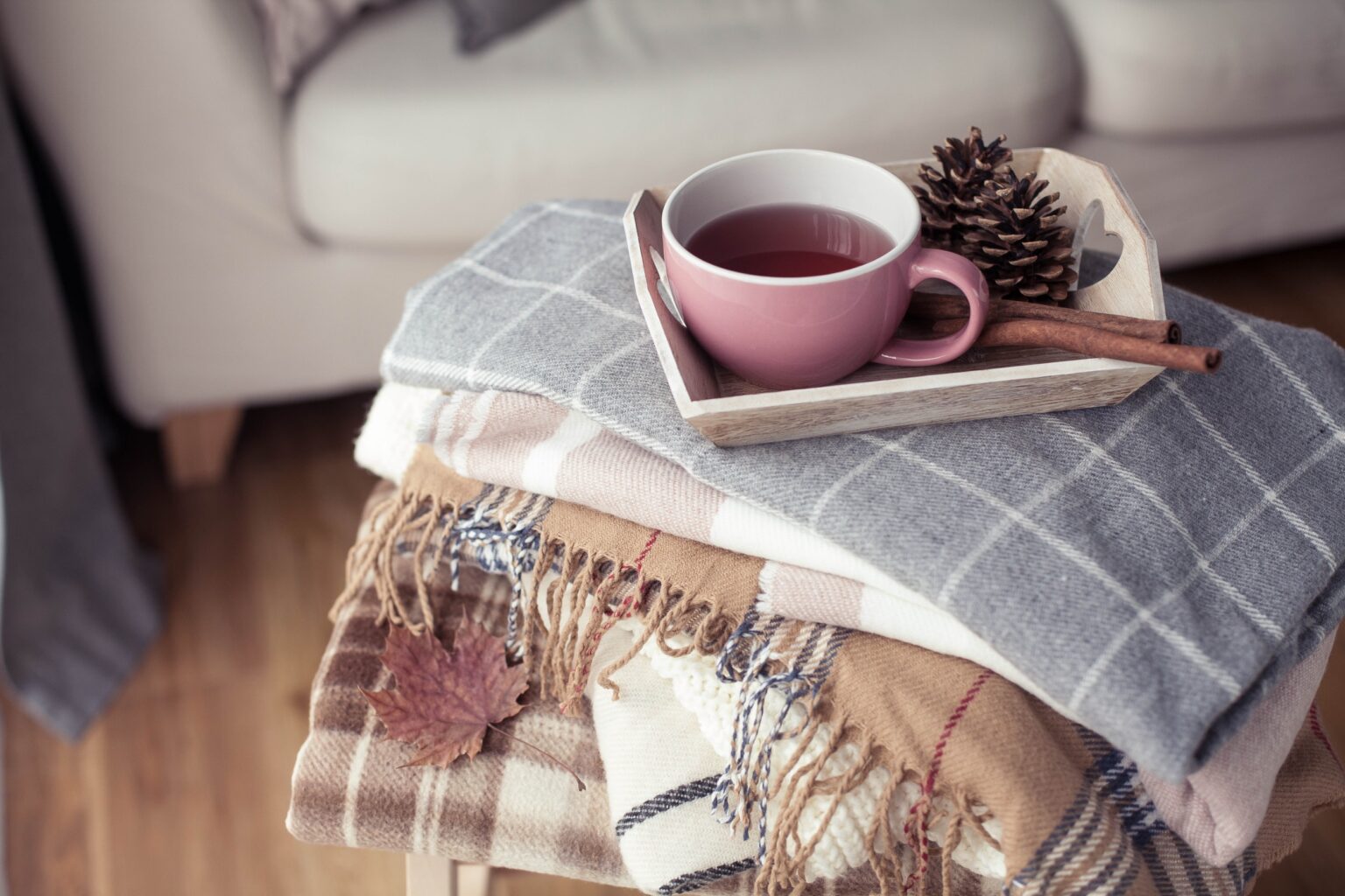15 Ways to Make Your Home Cosy for Winter Viewings