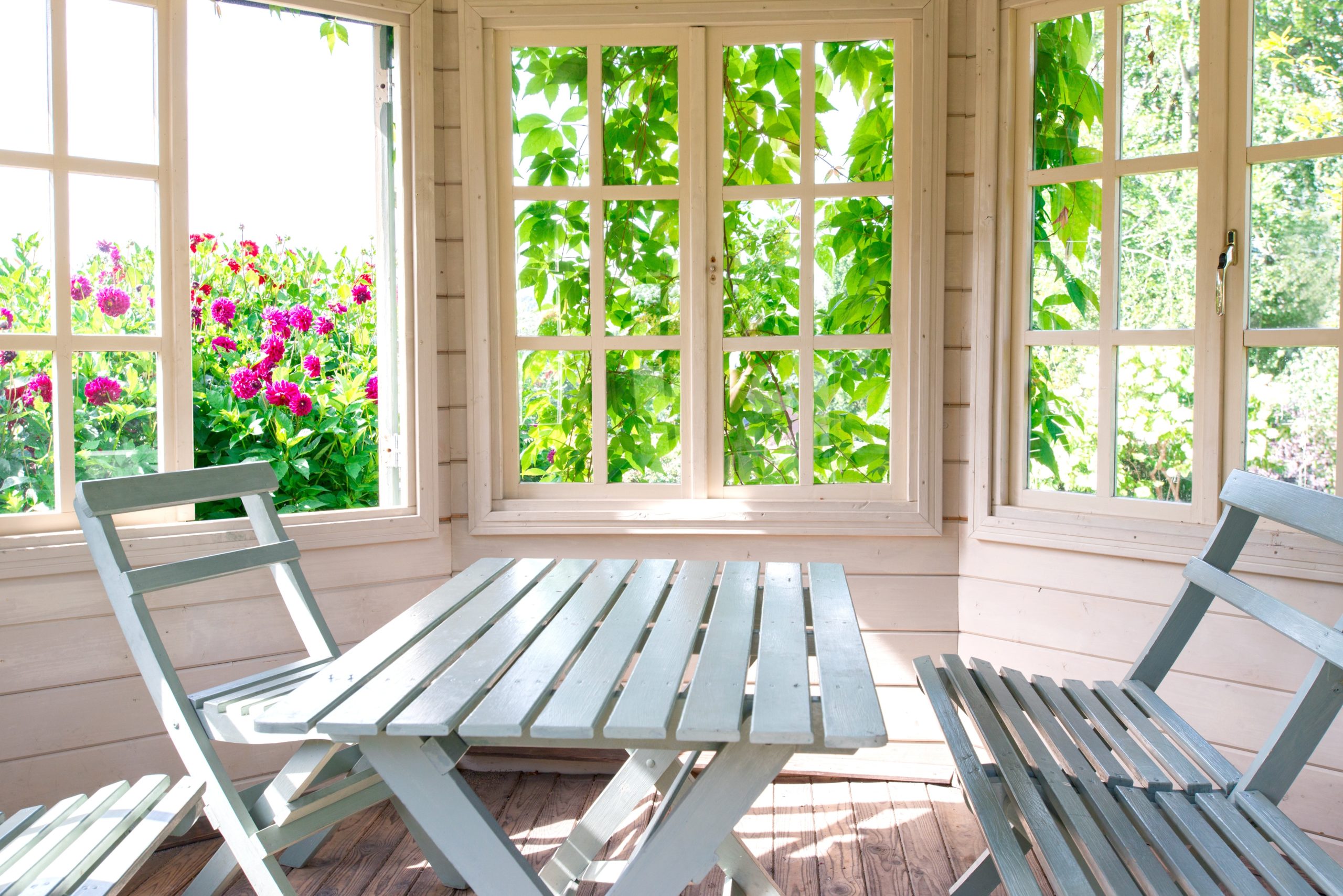 Summerhouses: How to Create the Perfect Garden Room