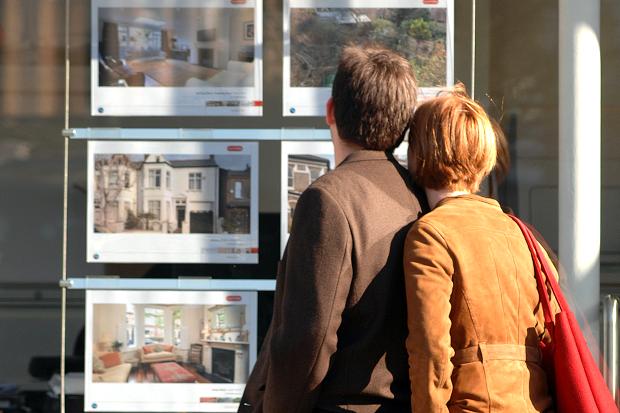 10 Tips On Choosing The Right Estate Agent