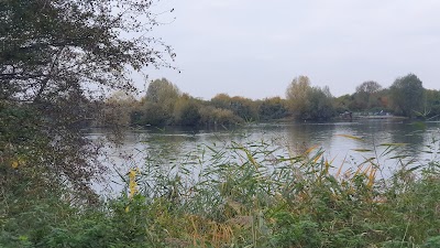 Eastbrookend Country Park
