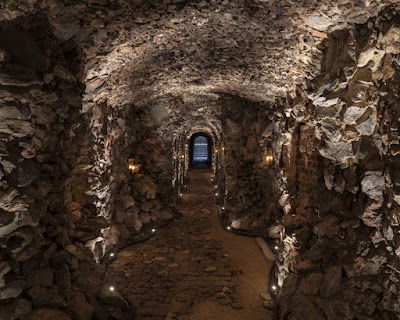 Pope's Grotto