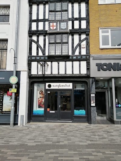 Sunglass Hut