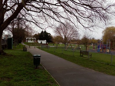 Radnor Gardens