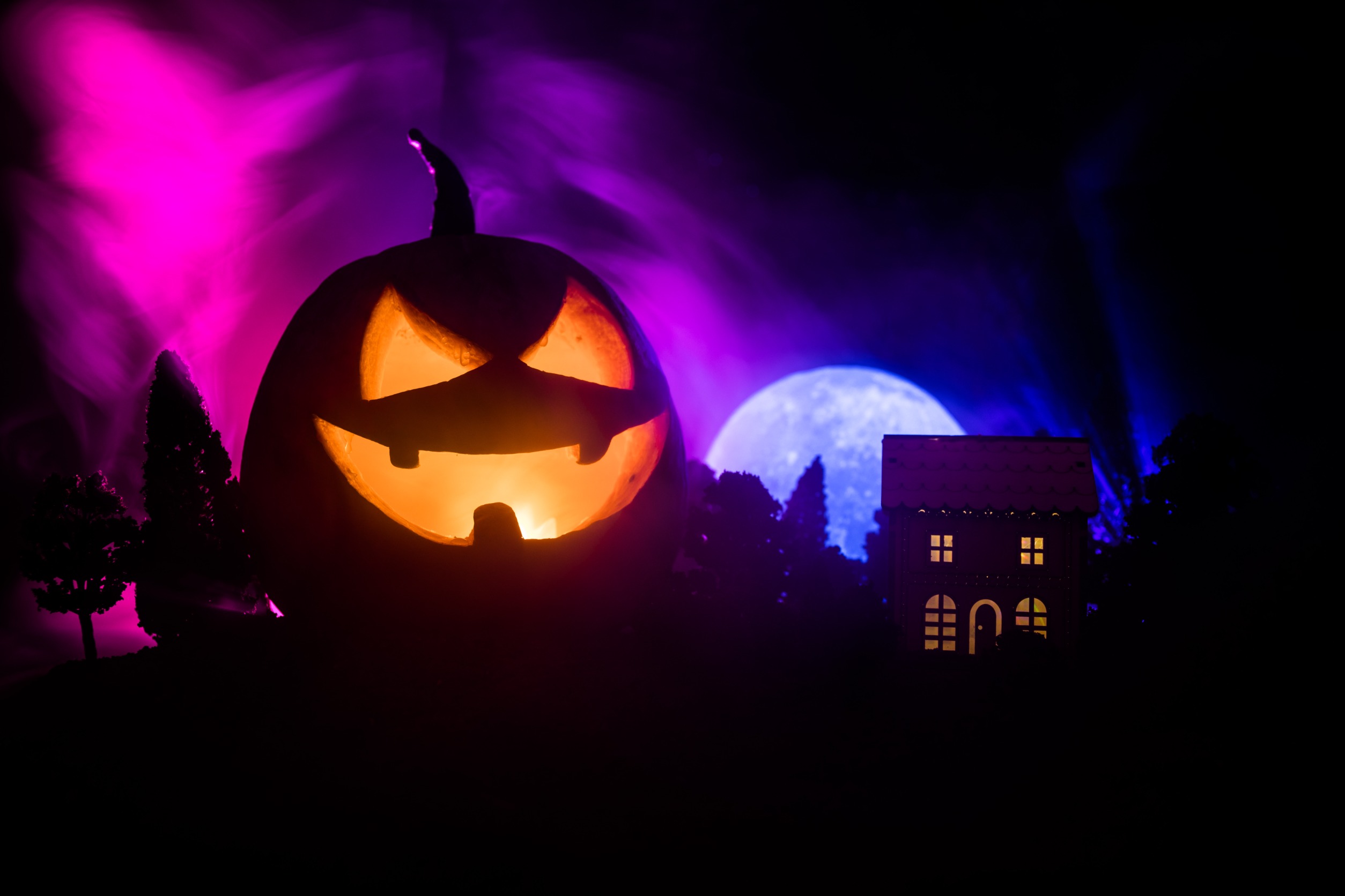 Haunted Homes A Spooky Halloween Guide for Home Buyers